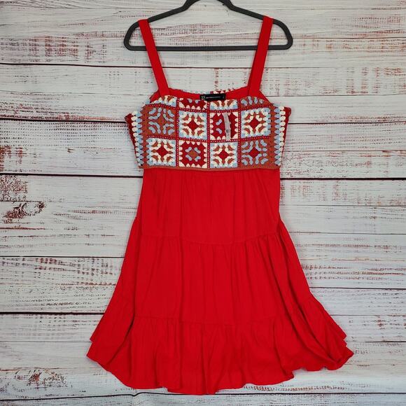 New York & Company L Cottage Ruffle Tier Dress Red Multi Crochet Top Flare Skirt - Picture 1 of 16
